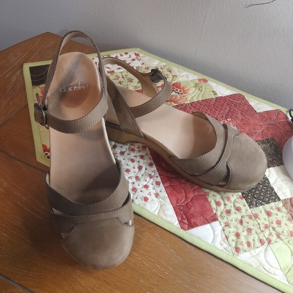 Dansko Betsey Sandals Tan Milled Leather Closed Toe Ankle Strap Shoes EU 37 - Picture 6 of 11